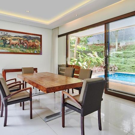 Oyama City View Villa 4 Bedrooms With A Private Swimming Pool Bandung Eksteriør billede