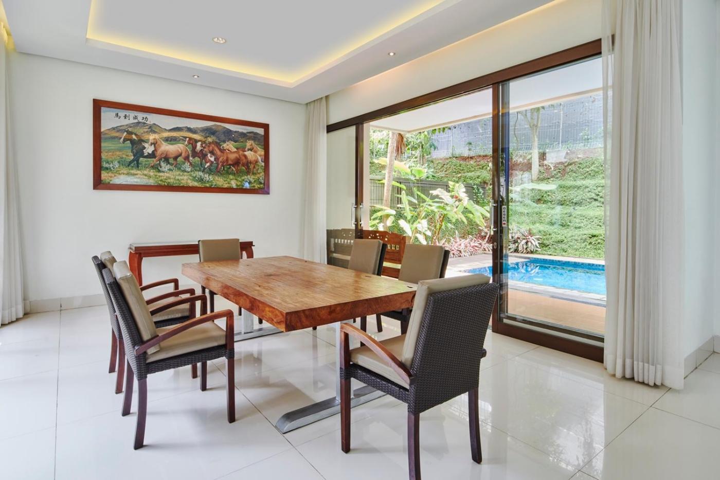 Oyama City View Villa 4 Bedrooms With A Private Swimming Pool Bandung Eksteriør billede