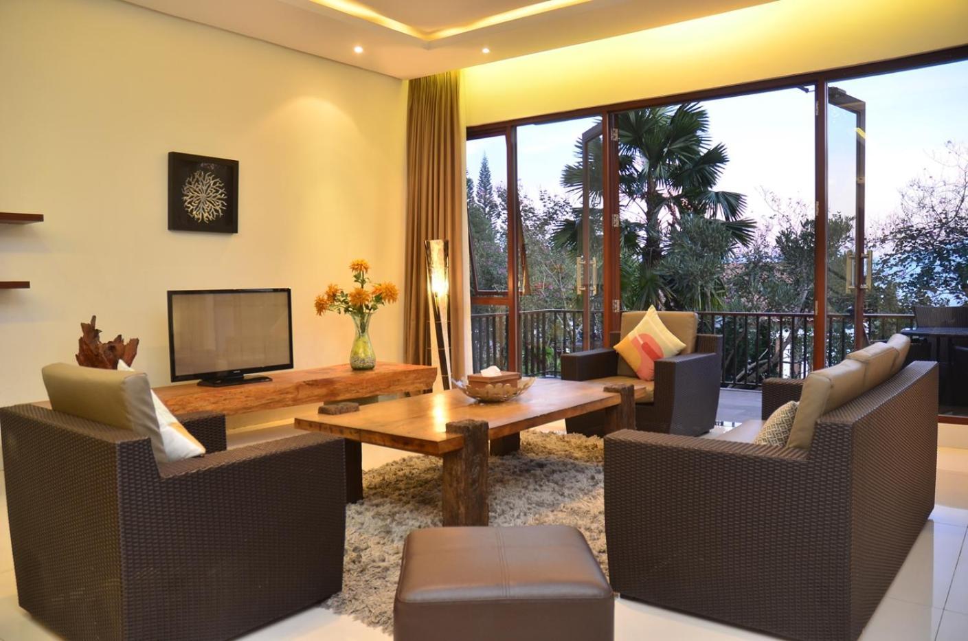 Oyama City View Villa 4 Bedrooms With A Private Swimming Pool Bandung Eksteriør billede