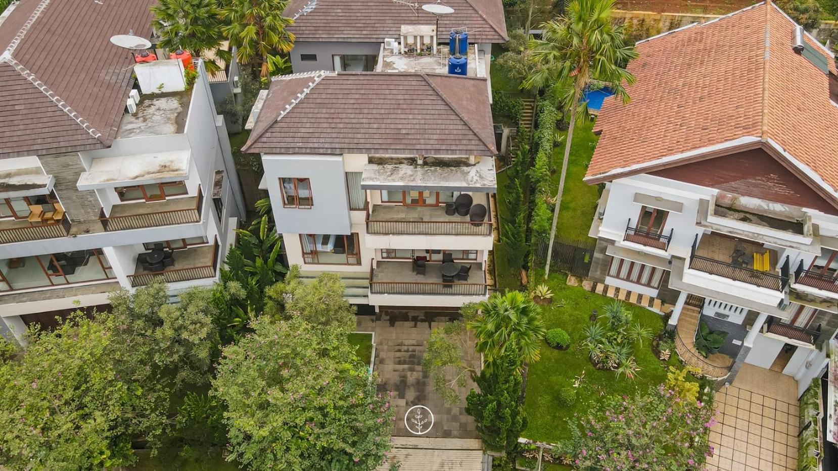 Oyama City View Villa 4 Bedrooms With A Private Swimming Pool Bandung Eksteriør billede